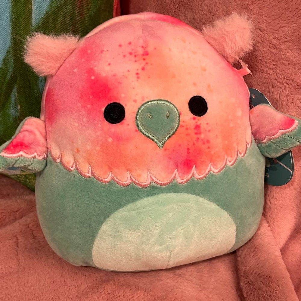 NWT Sqiushmallows Gala the Griffin